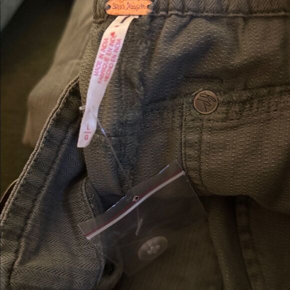 Free People We the Free Sloane Pants in Army Green NWOT - Picture 9 of 9
